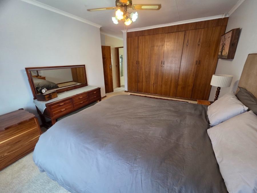 4 Bedroom Property for Sale in Heuwelsig Free State